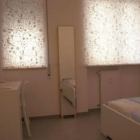 Danoi In Trastevere Bed & Breakfast 4*